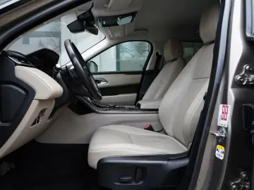 Land-Rover Range-Rover-Velar