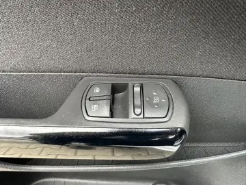 Opel Corsa Gen-D-2006-2014