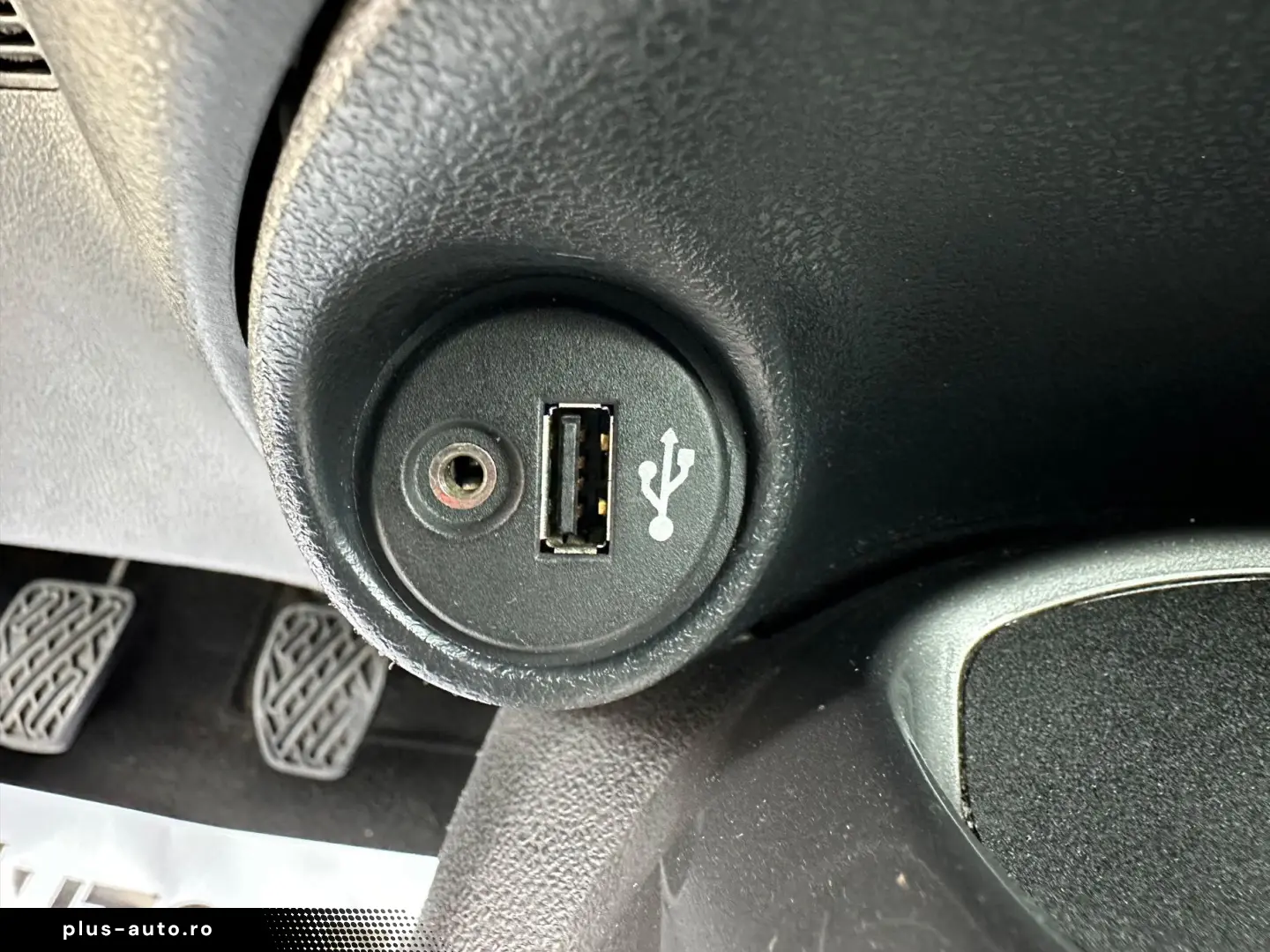 Nissan Juke Gen-I-2010-2019