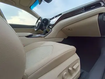 Toyota Camry Executive