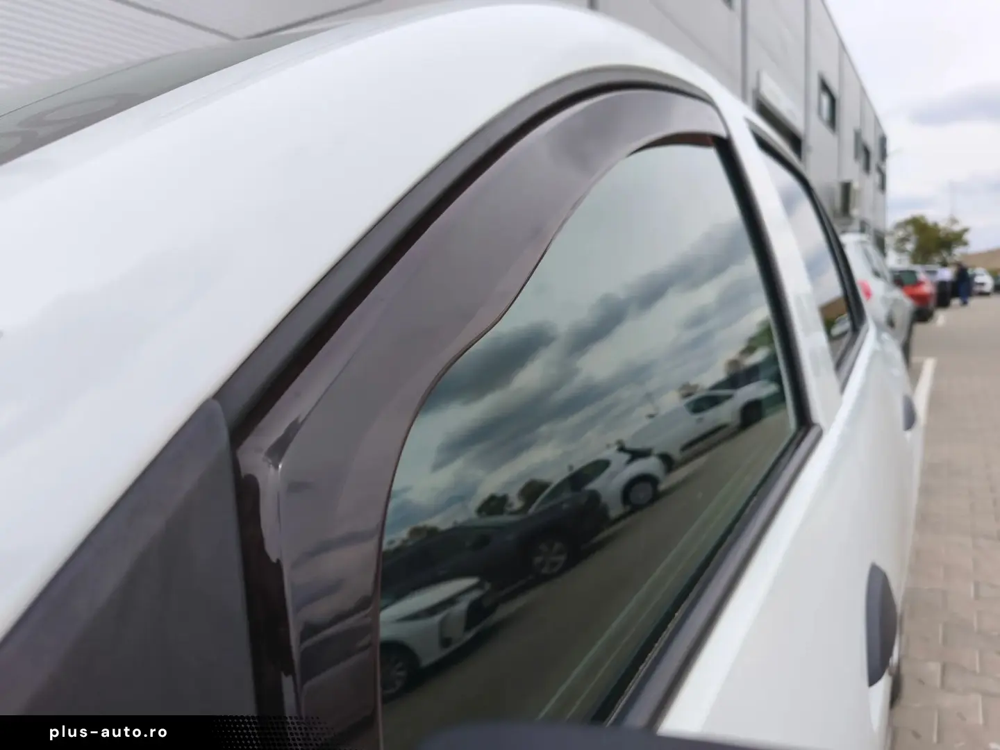 Dacia Logan 1.0 Tce Ambiance   2019  52000 km