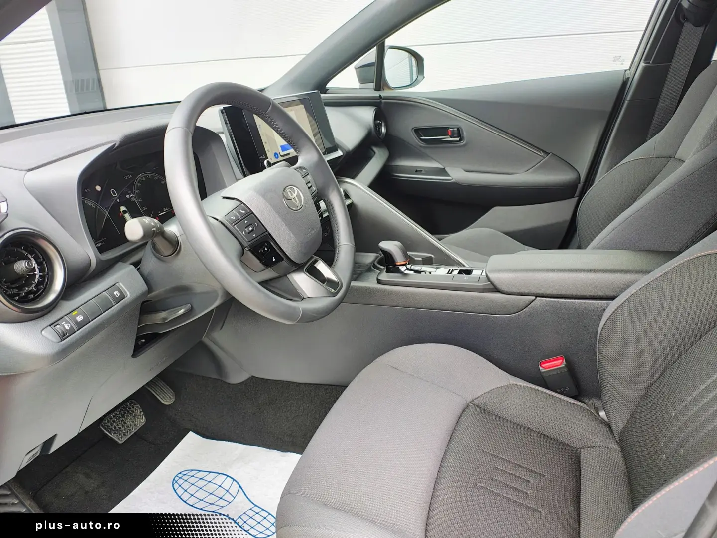 Toyota C-HR 1.8 HEV 140 CP 4x2 CVT Dynamic