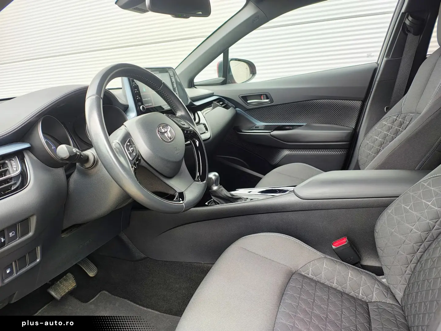 Toyota C-HR 1.8 HSD 122 CP 4x2 CVT Style