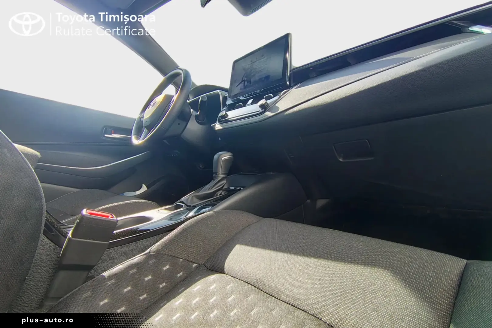 Toyota Corolla TS  1.8 HSD Business