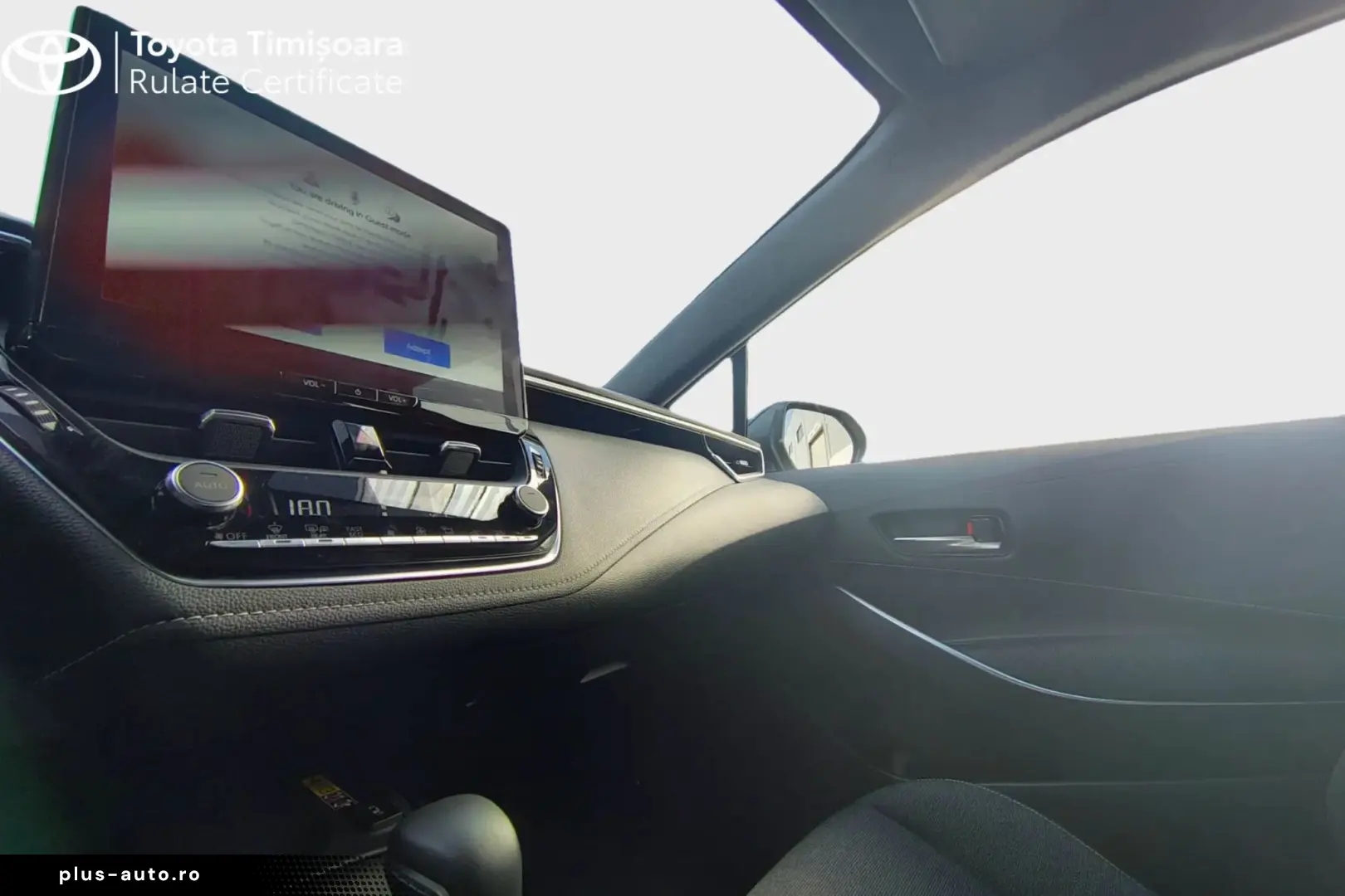 Toyota Corolla TS  1.8 HSD Business