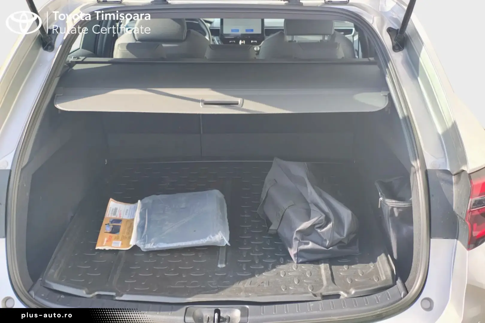 Toyota Corolla TS  1.8 HSD Business