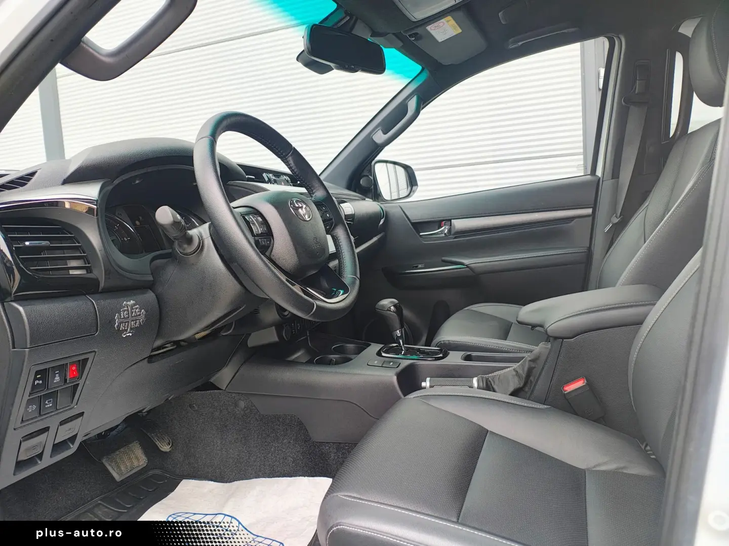 Toyota Hilux Gen-Viii-2015