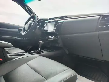 Toyota Hilux Gen-Viii-2015