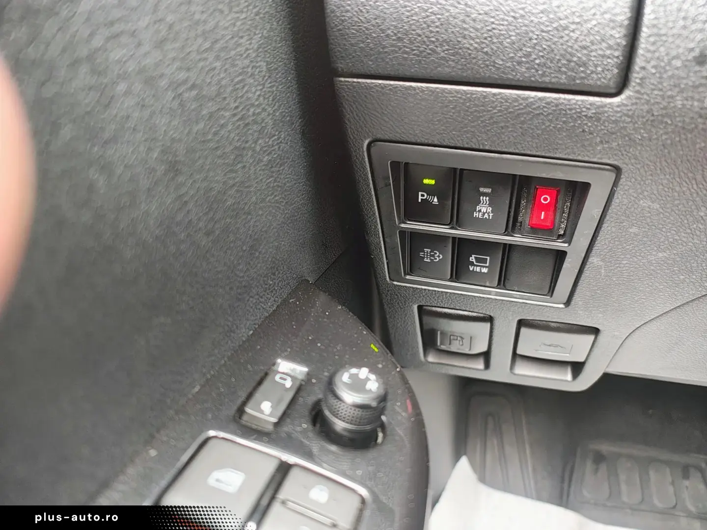 Toyota Hilux Gen-Viii-2015