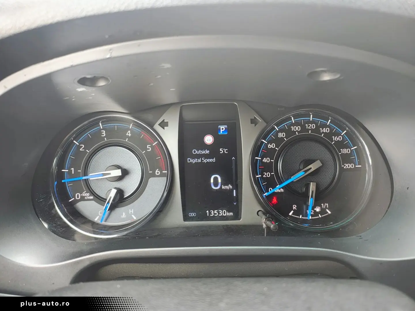 Toyota Hilux Gen-Viii-2015