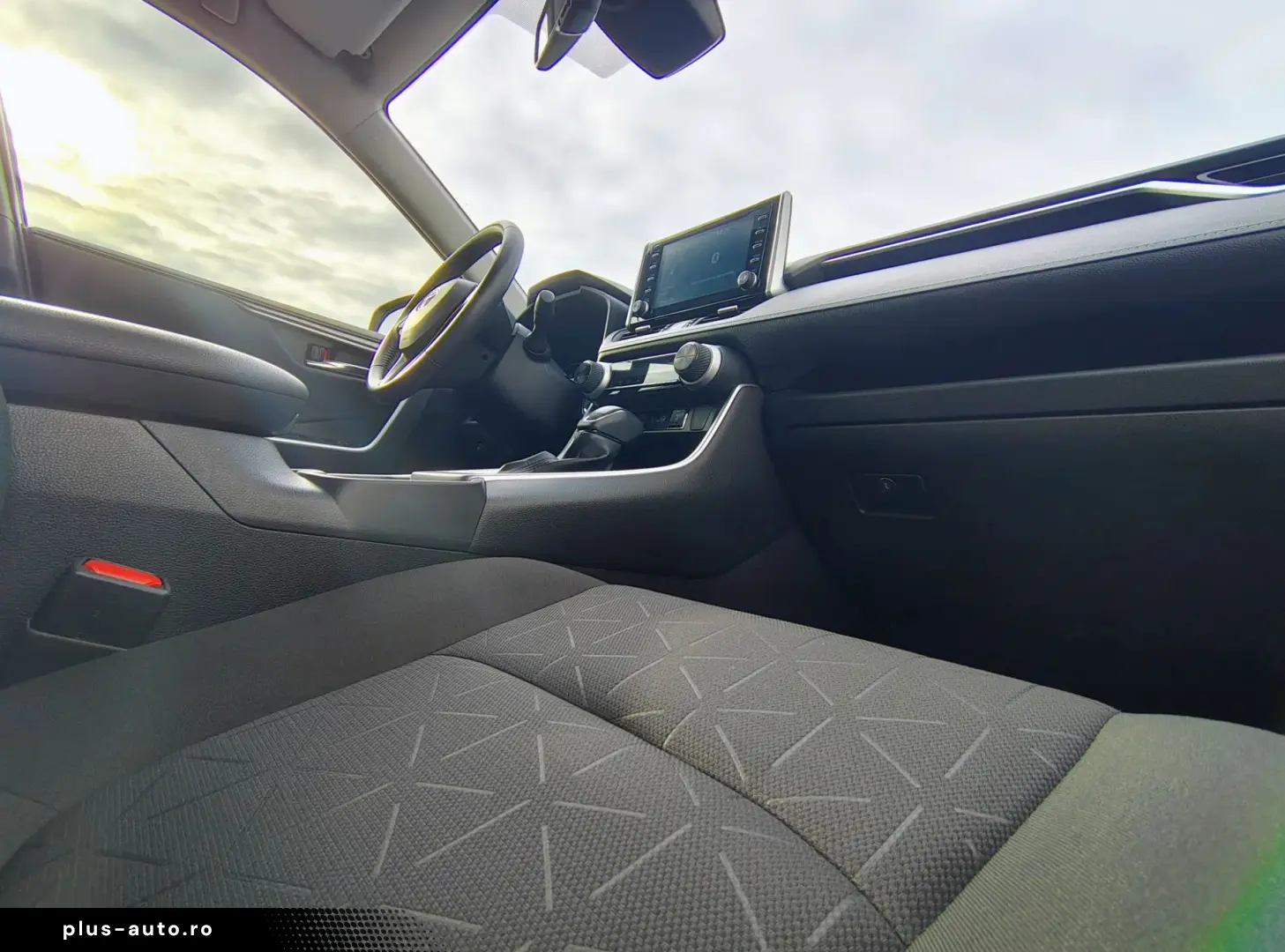 Toyota Rav-4 Gen-V-2018