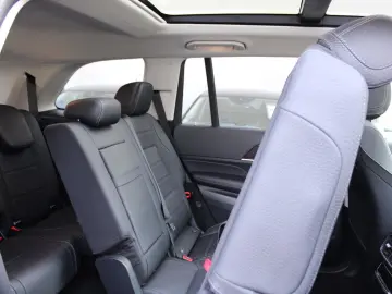 MERCEDES-BENZ GLS 450 4Matic 7Sitze Pano Airmat SoftCl 360