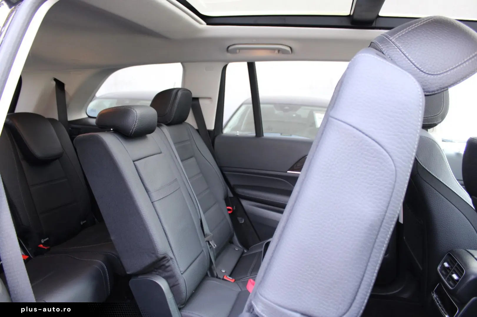 MERCEDES-BENZ GLS 450 4Matic 7Sitze Pano Airmat SoftCl 360