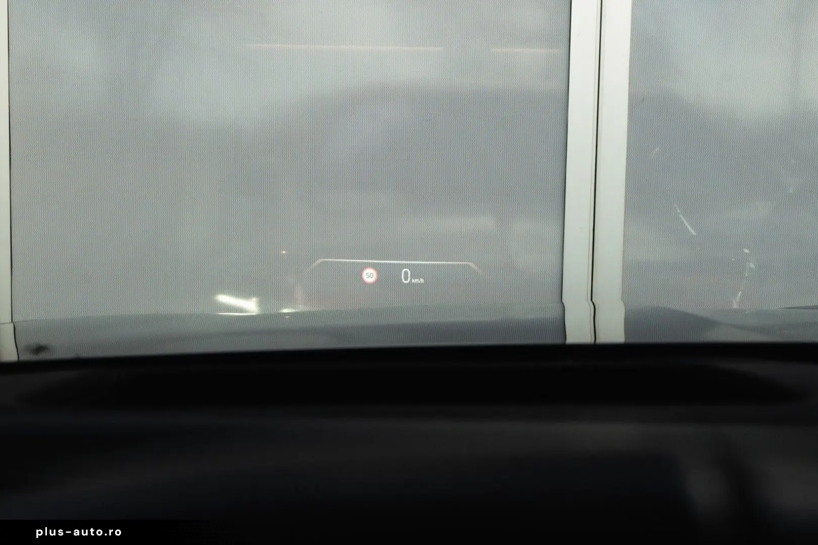 BMW 740d xDrive M Sport   Sky Lounge    Iconic Glow