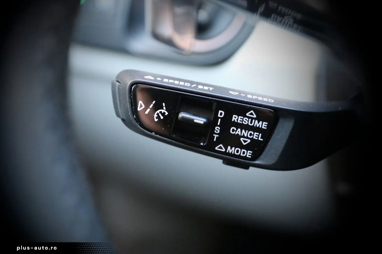 PORSCHE Cayenne PlatinumEd 14Weg HeadUp ACC TV-Fond 21