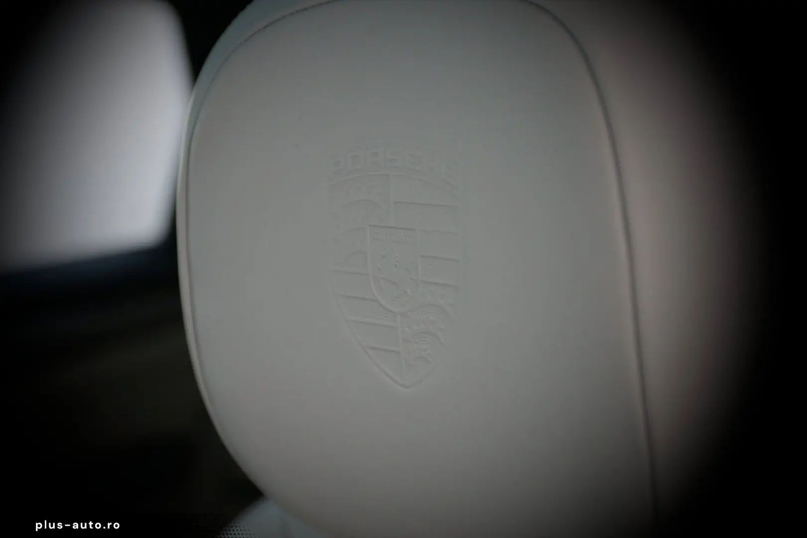 PORSCHE Cayenne PlatinumEd 14Weg HeadUp ACC TV-Fond 21