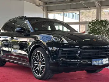 PORSCHE Cayenne Platinum Edition PANO BOSE LUFT RFK