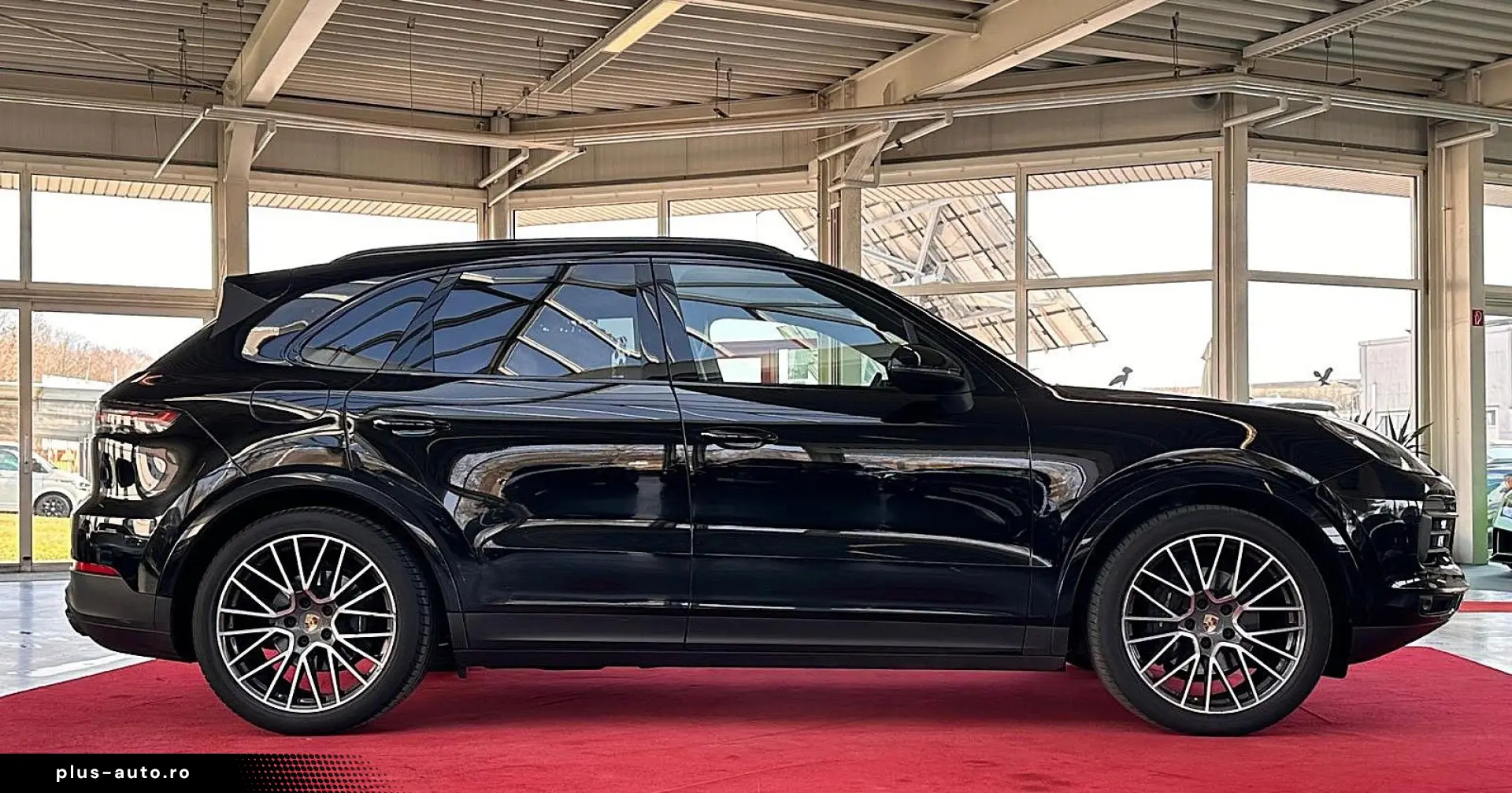 PORSCHE Cayenne Platinum Edition PANO BOSE LUFT RFK