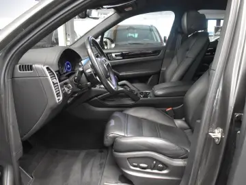 PORSCHE Cayenne Tiptronic S BOSE PANO SPORT SOFT-CLOSE
