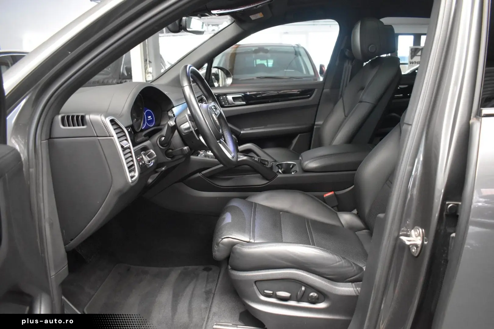 PORSCHE Cayenne Tiptronic S BOSE PANO SPORT SOFT-CLOSE