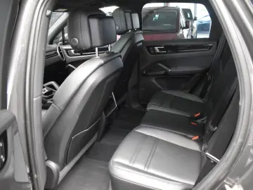 PORSCHE Cayenne Tiptronic S BOSE PANO SPORT SOFT-CLOSE