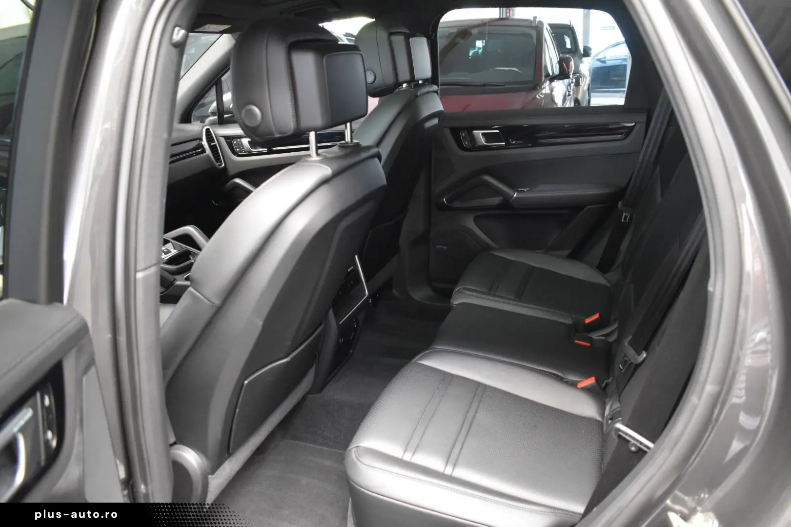 PORSCHE Cayenne Tiptronic S BOSE PANO SPORT SOFT-CLOSE