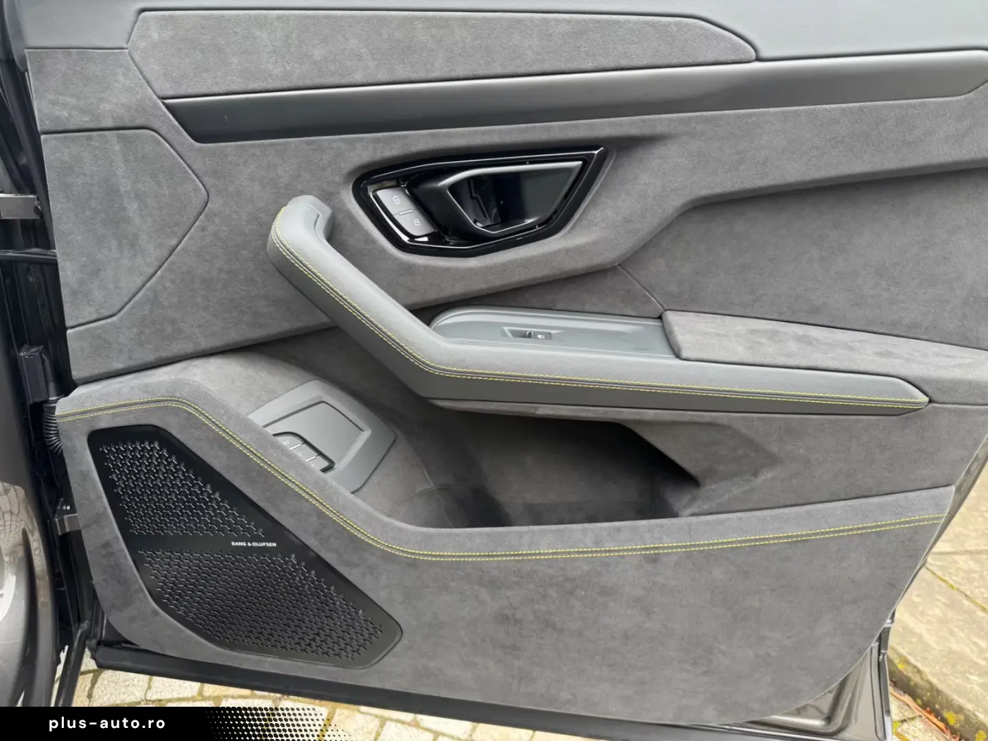 Lamborghini Urus 4.0 V8 PHEV SE  Pano  3 D Bang & Olufsen