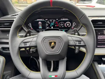 Lamborghini Urus 4.0 V8 PHEV SE  Pano  3 D Bang & Olufsen