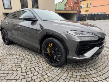 Lamborghini Urus 4.0 V8 PHEV SE  Pano  3 D Bang & Olufsen