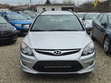 Hyundai I30 1.4   GPL 2012
