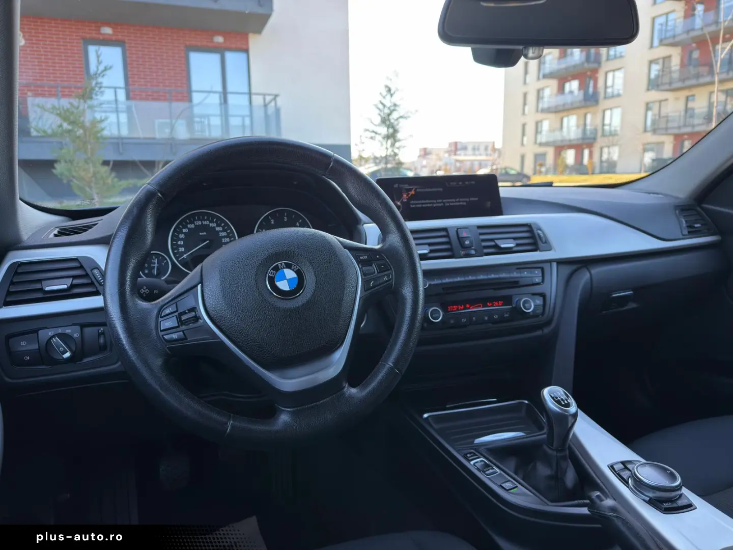 BMW 318D 2013 High Executive