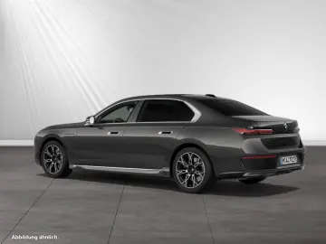 BMW 750e xDrive DA&PAProf. Autobahnass. Massage