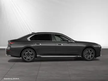 BMW 750e xDrive DA&PAProf. Autobahnass. Massage