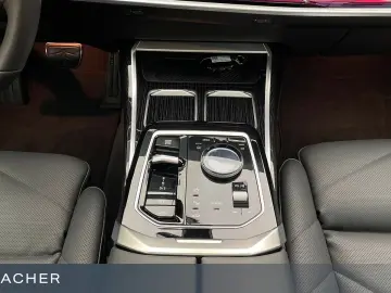 BMW 740d A xDrive M-Sport PANO  RFK  Standheizung