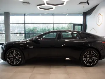 Avatr 12 Ultra REEV Edition