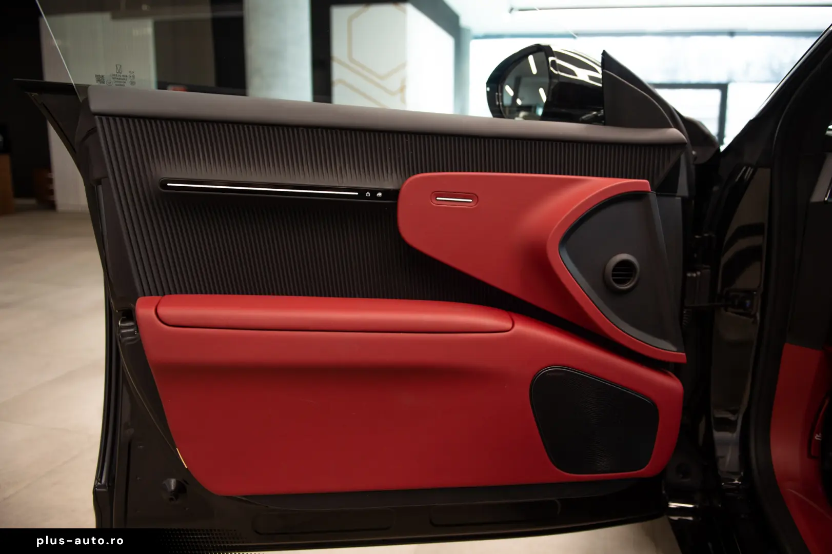 Avatr 12 Ultra REEV Edition