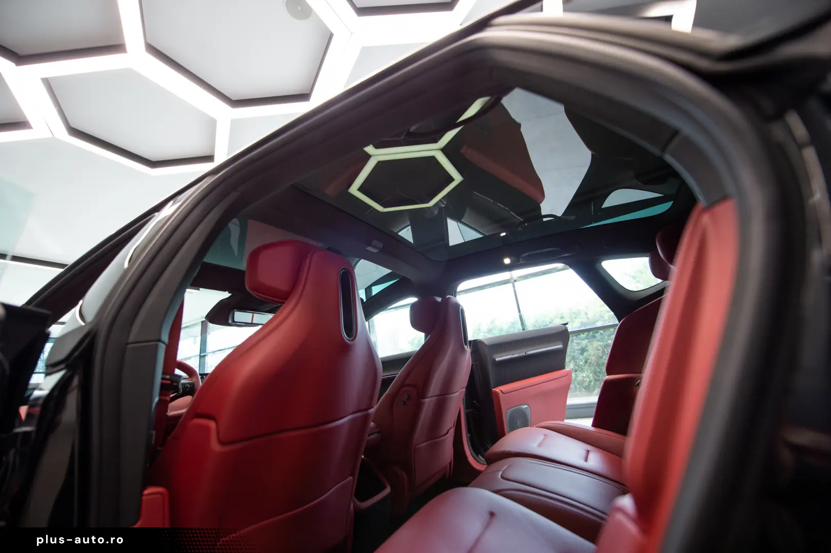 Avatr 12 Ultra REEV Edition