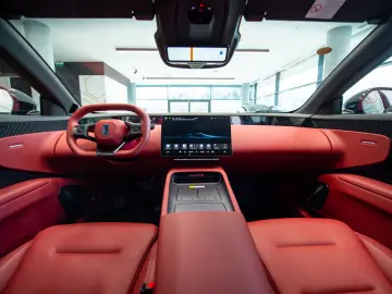 Avatr 12 Ultra REEV Edition