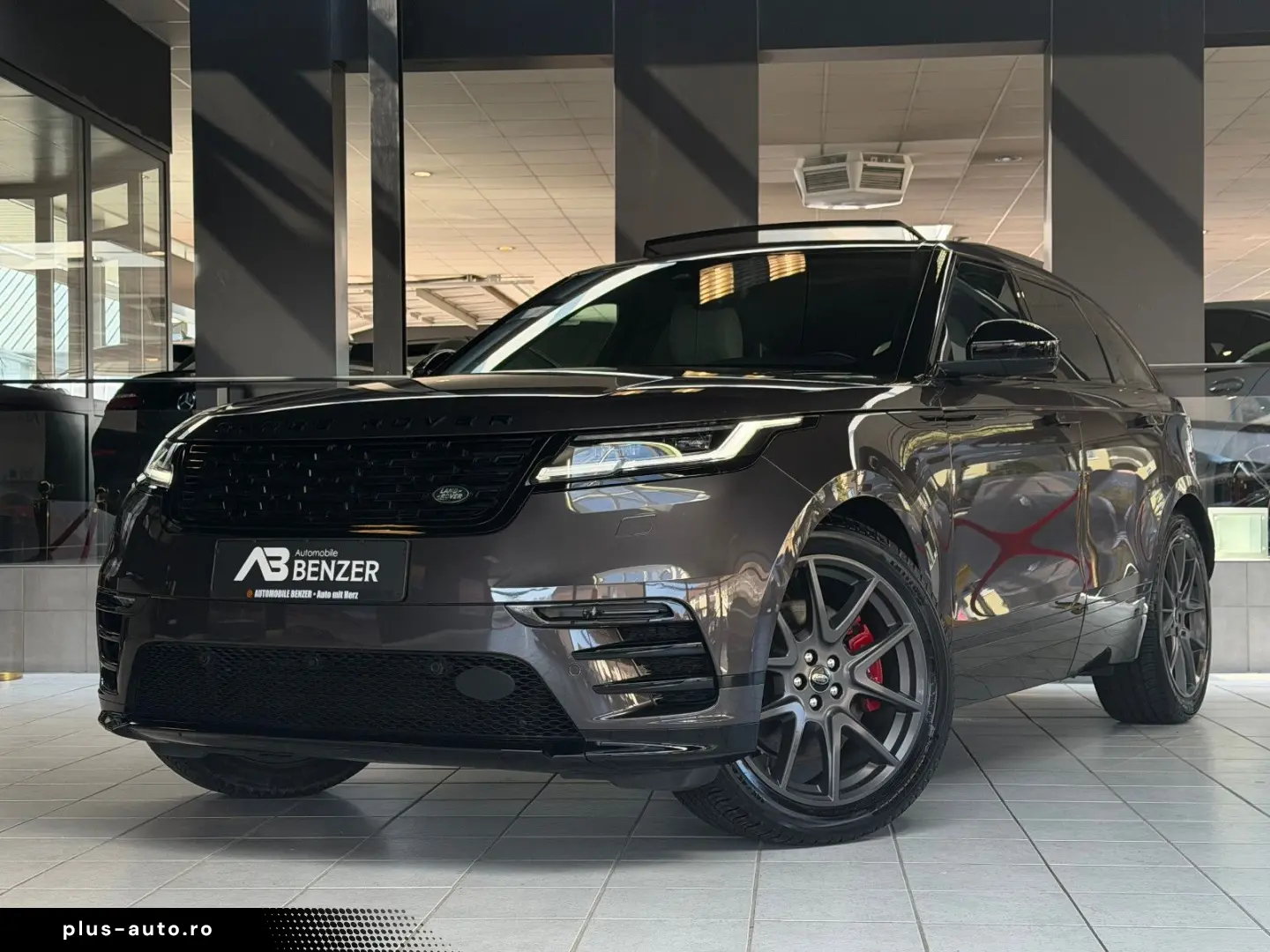 LAND ROVER Range Rover Velar D300 R-DYNAMIC MERIDIAN PANO
