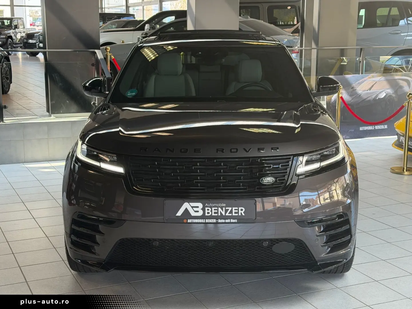 LAND ROVER Range Rover Velar D300 R-DYNAMIC MERIDIAN PANO