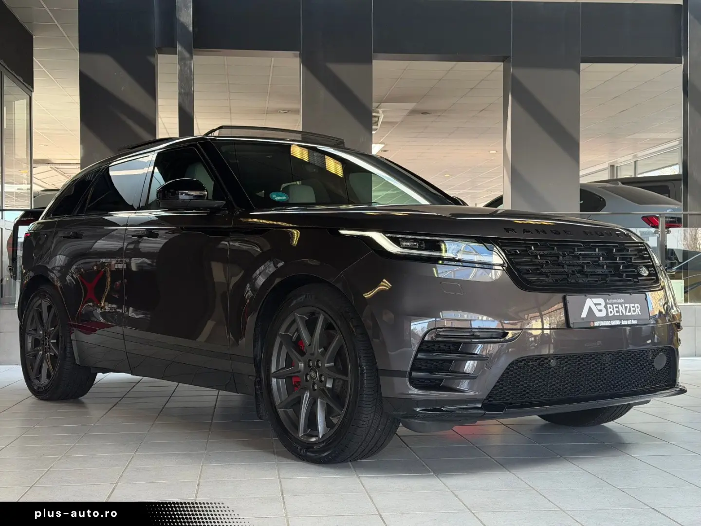 LAND ROVER Range Rover Velar D300 R-DYNAMIC MERIDIAN PANO