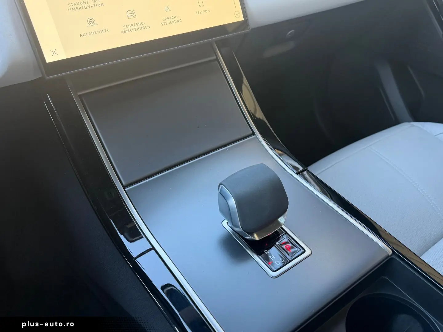 LAND ROVER Range Rover Velar D300 R-DYNAMIC MERIDIAN PANO