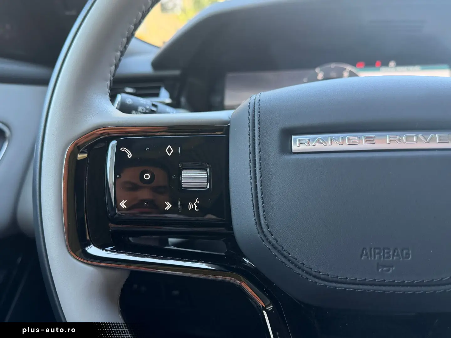 LAND ROVER Range Rover Velar D300 R-DYNAMIC MERIDIAN PANO