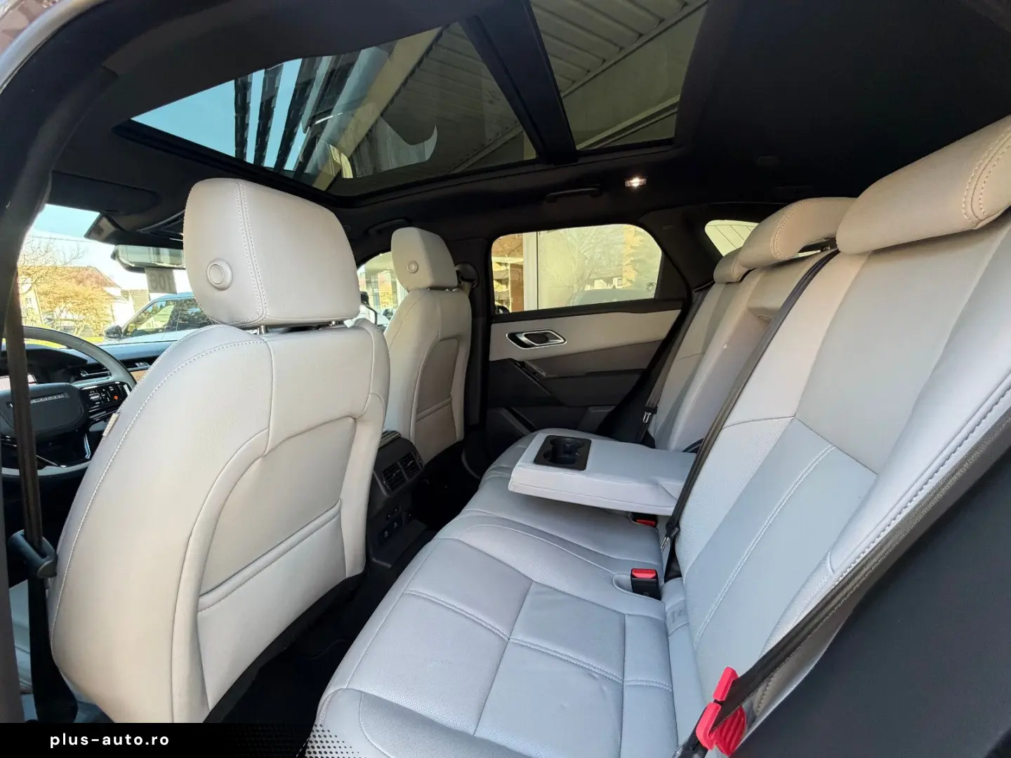 LAND ROVER Range Rover Velar D300 R-DYNAMIC MERIDIAN PANO