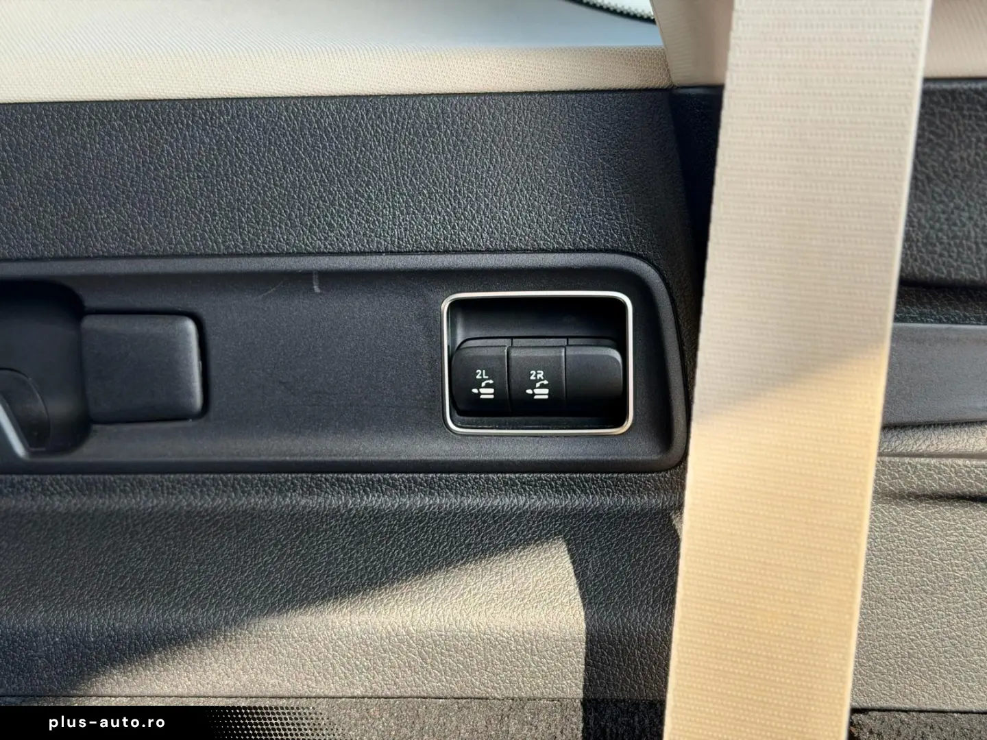 MERCEDES-BENZ GLE 350 - 7 locuri