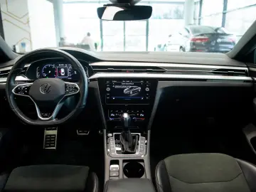 Volkswagen Arteon 2.0 TDI 4Motion DSG R-Line