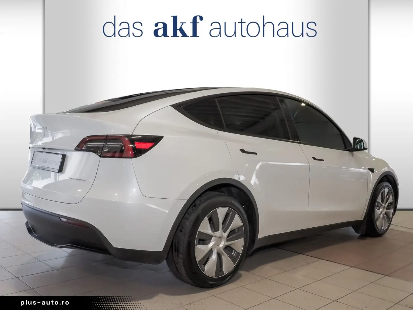TESLA Model Y Long Range Dual AWD-75 kWh Navi Kamera P