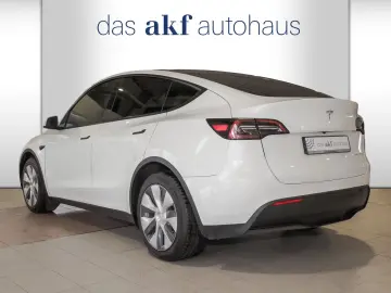 TESLA Model Y Long Range Dual AWD-75 kWh Navi Kamera P
