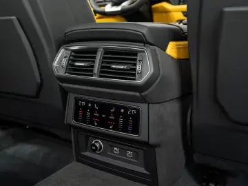 Lamborghini Urus SE Hybrid B&O PANO 23  Massage