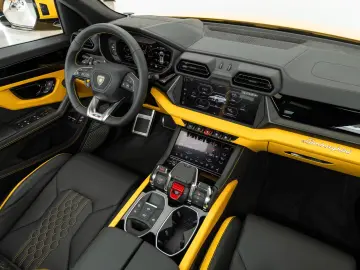 Lamborghini Urus SE Hybrid B&O PANO 23  Massage
